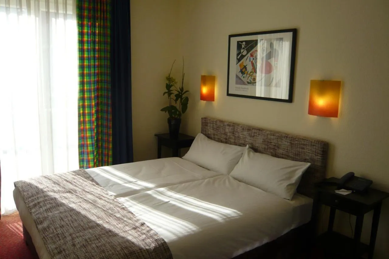 ***  Hotel Nymphenburg City - Muenchen Alemanha