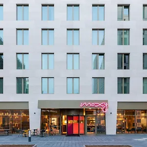 Moxy 3*, Wurtzburgo Alemanha
